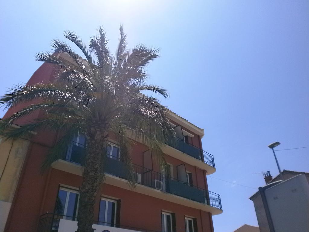 Hotel Merea Ла Лонд-ле-Мор Екстериор снимка