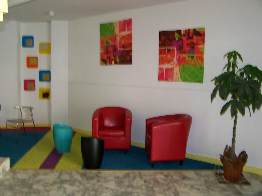 Hotel Merea Ла Лонд-ле-Мор Екстериор снимка